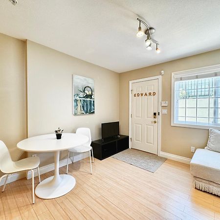 Cozy 1Bedroom Suite Near Downtown Ванкувър Екстериор снимка